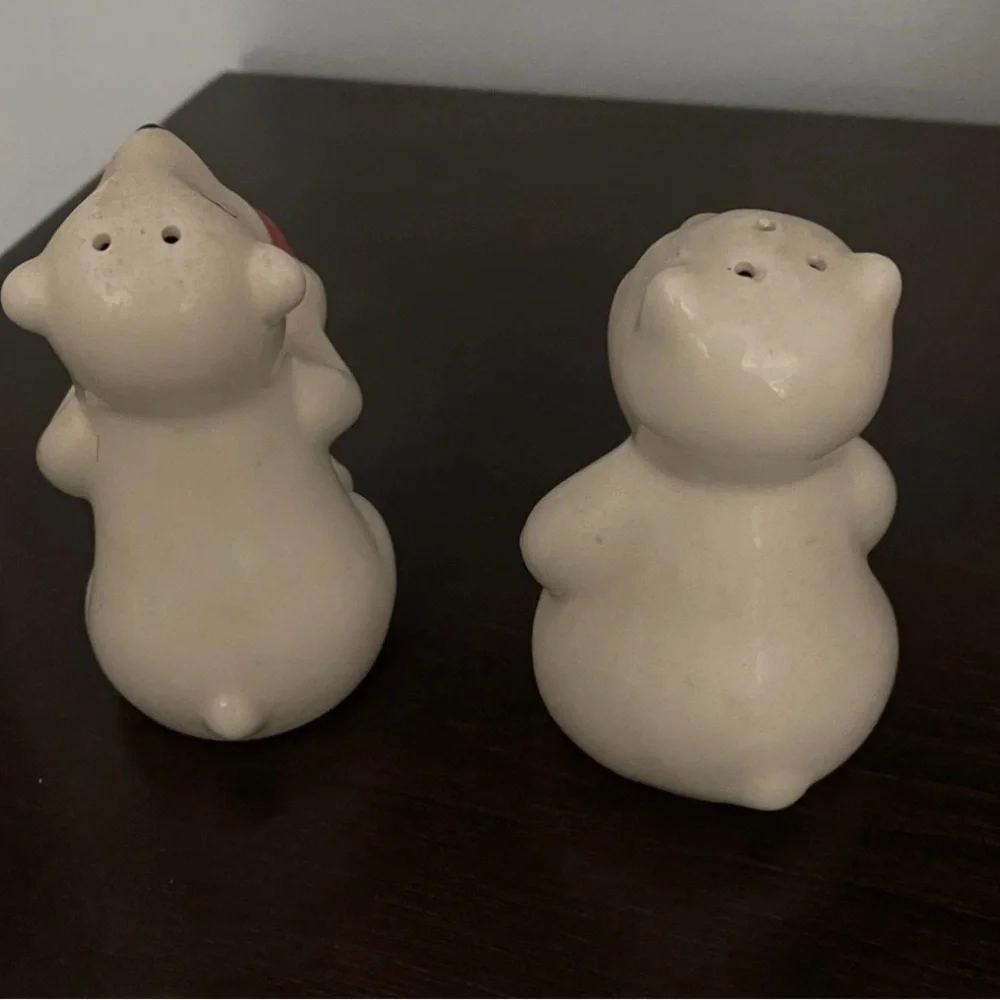 Vintage Coca Cola Polar Bear Salt and Pepper Shakers Set Ceramic Holiday Decor
